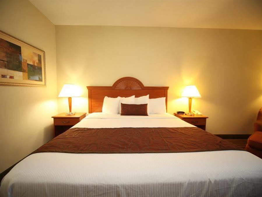 Best Western Plus Edison Inn Garner Dış mekan fotoğraf
